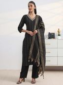 Black color option, Currently selected