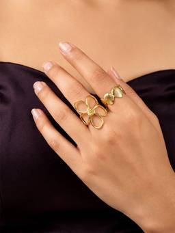 ARTKLIM - Flower Petal And Shell Pair Ring Set Adjustable (Pack of 2)