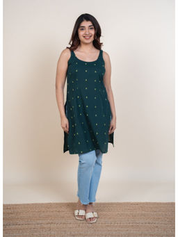 The Indian Ethnic Co. - Nivya Green Dabu Cotton Straight Short Kurta
