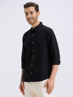 Style Quotient - Men Black Regular Casual Shirt