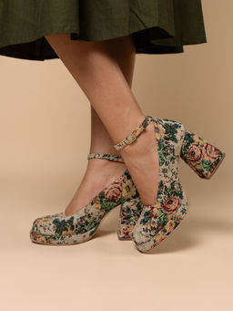 Theater - Women Bara's Floral Tapestry Round Toe Platform Heels
