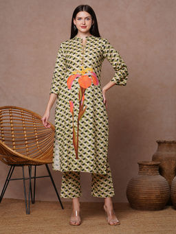 FASHOR - Abstract Geometric And Floral Printed Straight Fit Co-Ord - Green (Set of 2)