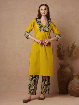 FASHOR - Solid Sequin Embellished Straight Kurta With Floral Printed Pant - Yellow (Set of 2)