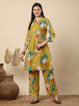 FASHOR - Vibrant Abstract Floral Printed A-Line Pleated Co-Ord - Green (Set of 2)