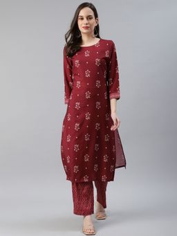 Vaamsi - Women Maroon Poly Crepe Ethnic Motifs Printed Straight Kurta with Pant (Set of 2)