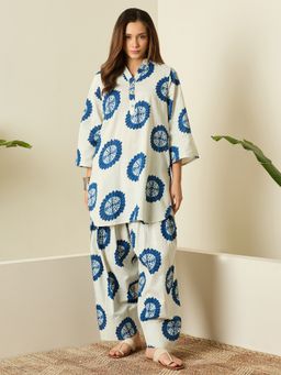 InWeave - Women White Cotton Mandarin Neck Kurta with Palazzo