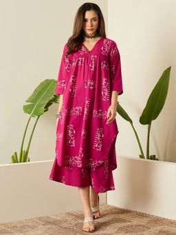 InWeave - Women Pink Cotton V-Neck Kurta with Pant