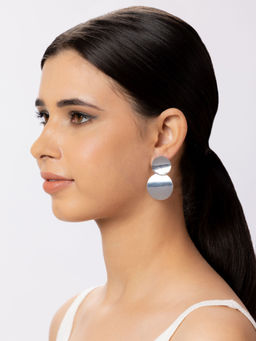 Niscka - Silver Glossy Earrings For Women