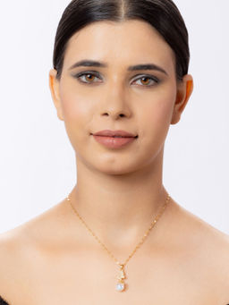 Niscka - Gold Toned Butterfly and Pearl Necklace Chain