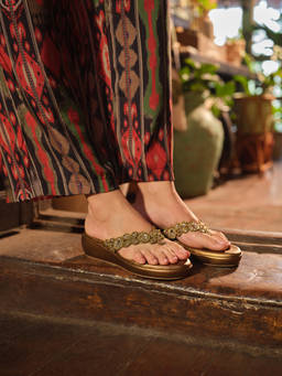 ERIDANI - Riyana Antique Festive Wedges