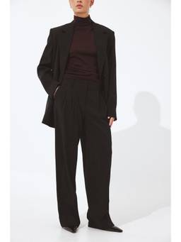 NA-KD - Black Low Waist Suit Trouser