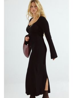 NA-KD - Black Fine Knitted Trumpet Sleeve Maxi Dress