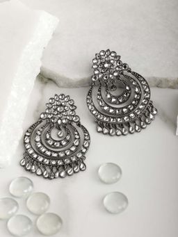 Priyaasi - Black Kundan Gunmetal Plated Traditional Drop Earring