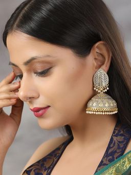 Priyaasi - Pearl Studded Grey Gold Plated Jhumka Earring