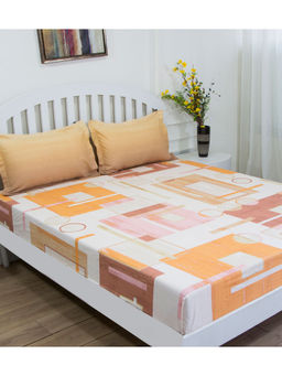 GM - Orange Off-White Geometric 144 TC Cotton Queen Bedsheet with 2 Pillow Covers (Set of 3)