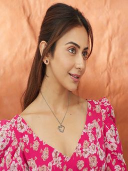 Accessher - Classy Silver Tone American Diamond Heart Shaped Pendant Necklace