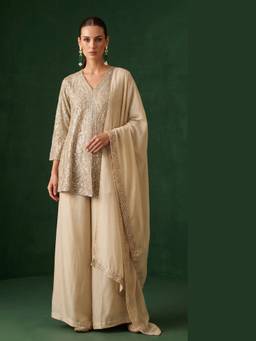 Basanti Kapde aur Koffee - Grey Pearl Ash Embroidered Kurta with Palazzo and Dupatta
