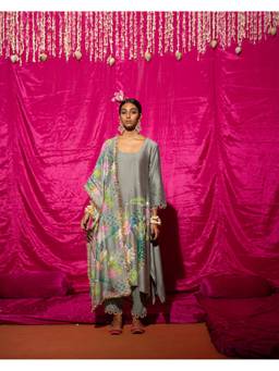 Chrkha - Grey Bhado- Printed A-Line Kurta with Pant and Dupatta