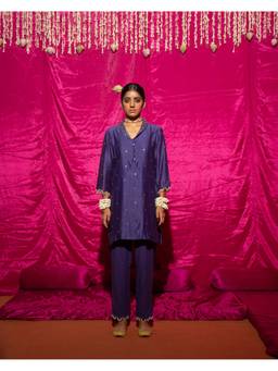 Chrkha - Bhado- Purple Embroidered Short Kurta with Pant