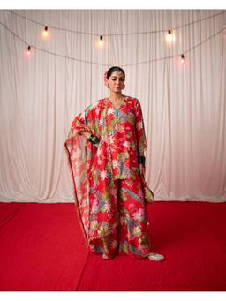 Chrkha - Red Bhado 2.0- Printed Kurta and Sharara with Dupatta and Potli