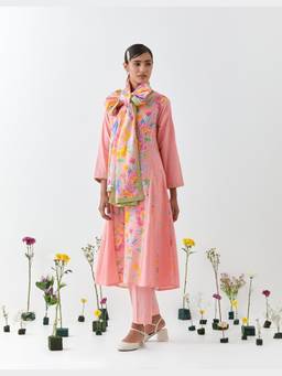 Chrkha - Gulrang- Peach Printed Kurta with Pant and Dupatta