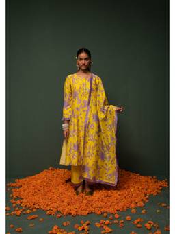 Chrkha - Masakali- Yellow Printed Kurta with Pant and Dupatta
