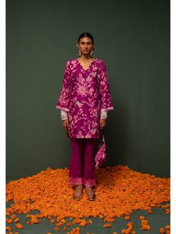 Chrkha - Masakali- Magenta Short Kurta with Pant