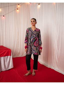 Chrkha - Paisley- Black Printed Short Kurta with Pant and Dupatta