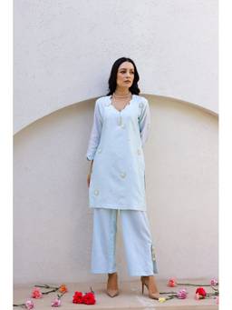 Chrkha - Garden- Blue Embroidered Solid Short Kurta with Pant and Dupatta