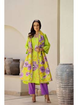 Chrkha - Garden- Green Printed A-Line Kurta and Pant with Dupatta and Potli