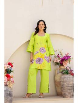 Chrkha - Garden- Green Printed Embroidered Short Kurta and Pant