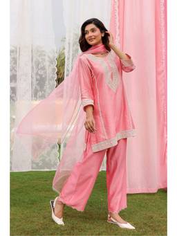 CHARU MAKKAR - Josette Peach Kurta With Palazzo And Dupatta