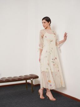 FABLE STREET - Beige Floral Relaxed Fit Three-Quarter Dress