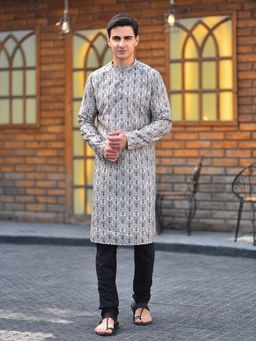 House of Deyann - Green Kurta with Churidar (Set of 2)