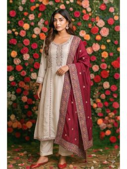 HERITAGE - Arzoo Cream Chanderi Embroidered Kurta with Pant and Dupatta