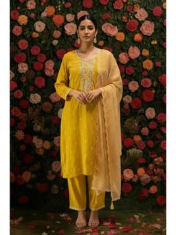 HERITAGE - Aarvi Yellow Embroidered Kurta with Pant and Dupatta