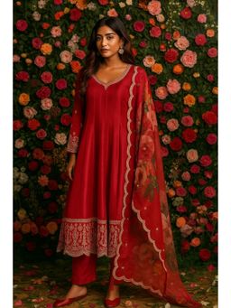 HERITAGE - Ruhani Red Satin Silk with Golden Embroidery Kurta with Pant and Dupatta