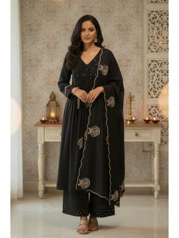 HERITAGE - Terracotta Black Rose Pintuck Kurta with Pant and Dupatta