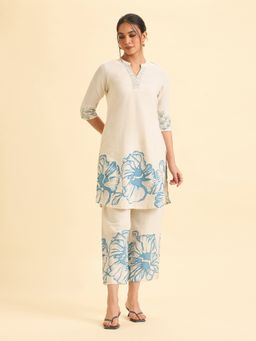 VISMAY - Blue Pure Cotton Embroidered Straight Kurta