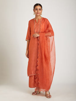 SAMAK By Marziamehdi - Rust Sundown Kurta with Pant and Dupatta