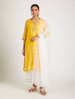 SAMAK By Marziamehdi - Yellow Dhara Kurta with Pant and Dupatta