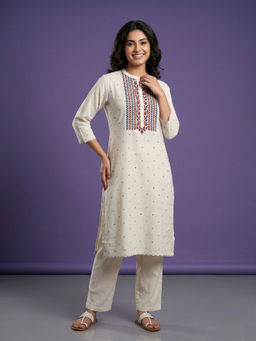 SPAN - Women White Kurta