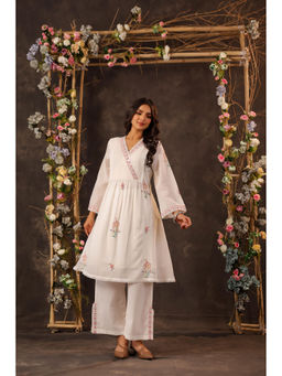 BAIRAAS - Women Embroidered Pure White V-Neck Co-Ord Set