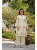 Cream color option, Sold out, Currently selected