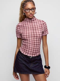 Cider - Textured Checks Women's Boat Neck Short Sleeve Top Mauve