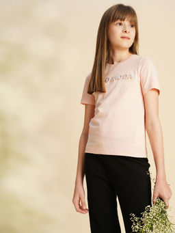 VERO MODA - Girls Typographic Regular Fit Peach T-Shirt