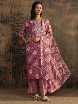 Gerua By Libas - Mauve Printed Straight Kurta with Pant & Dupatta