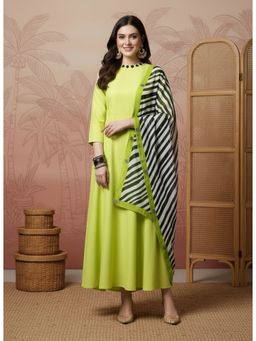 Stylum - Women's Solid Rayon A-Line Kurta with Dupatta