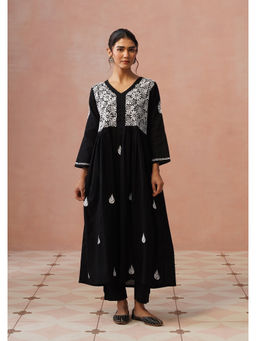 House of Chikankari - Cotton Chikankari Solid Women's Long Black Kurta