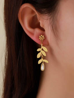 Salty - Aurelia Dew Vine White Drop Earrings